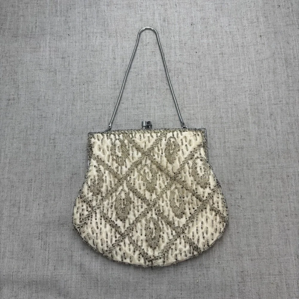 Vintage Beaded Evening Bag Cream Silver Kiss Lock Clutch Hand Made in Hong Kong